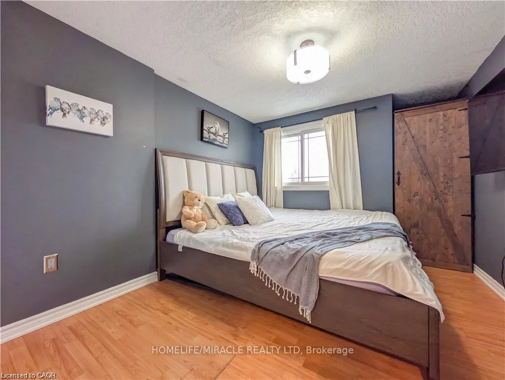 Photo 21 of 39 Endeavour Drive, Cambridge — HOMEH