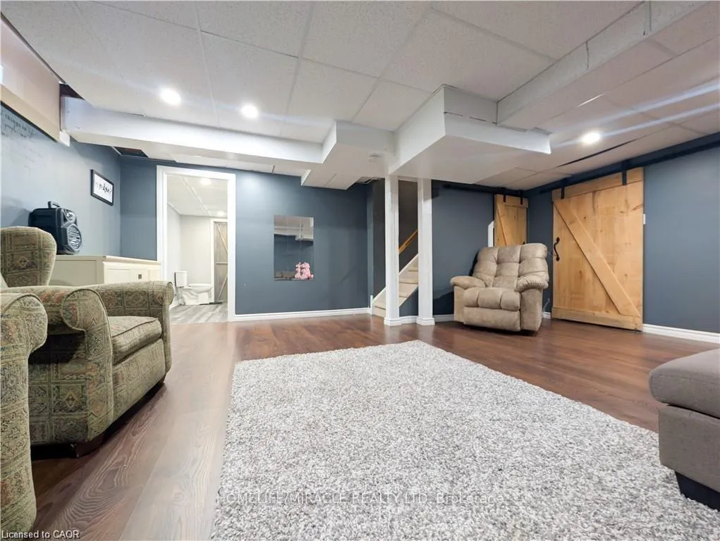 Photo 31 of 39 Endeavour Drive, Cambridge — HOMEH