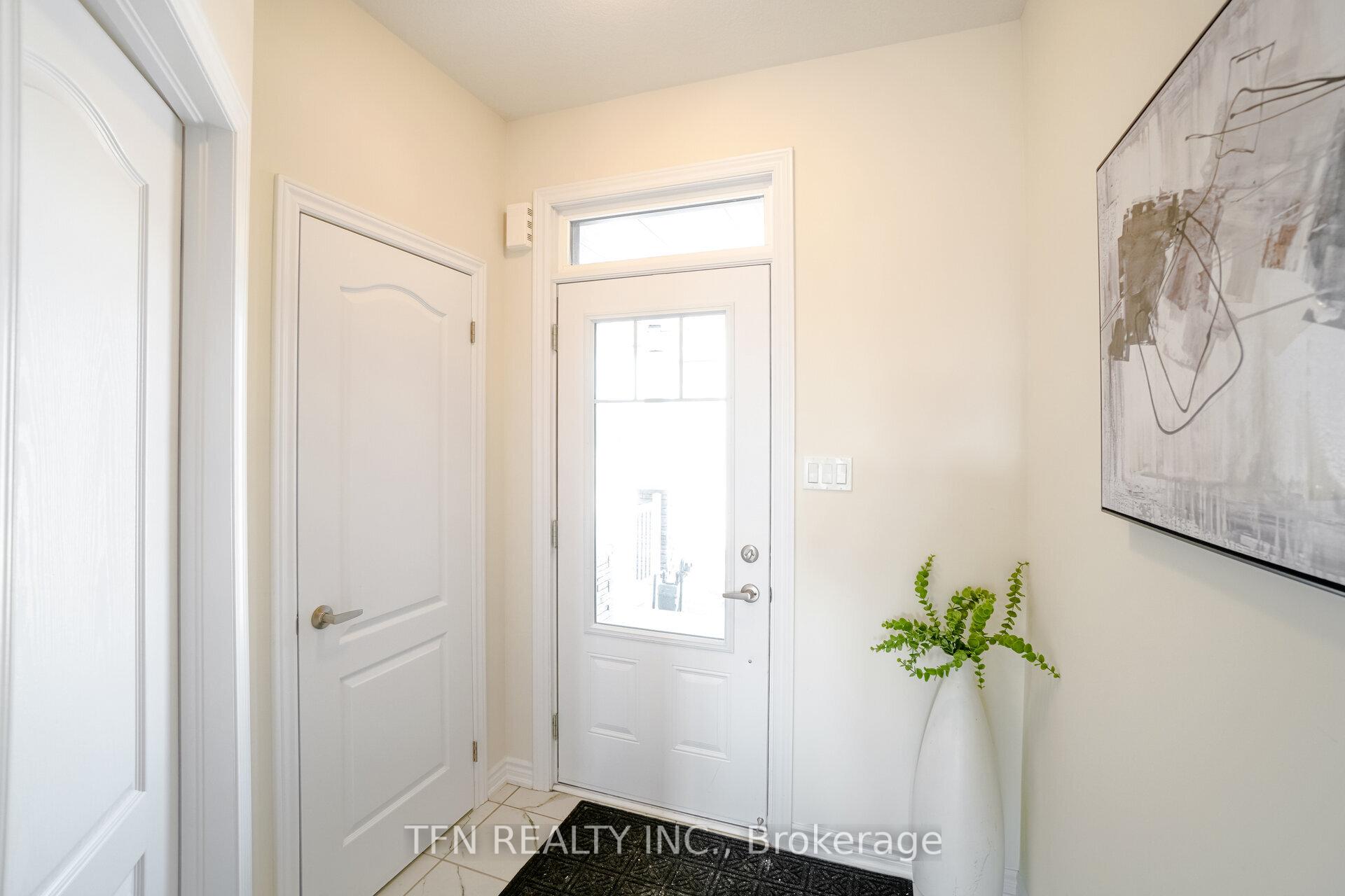 Photo 3 of 266 Explorer Way, Thorold, Rolling Meadows — HOMEH