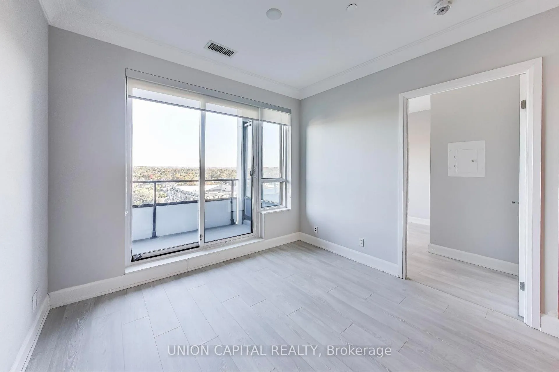 Photo 4 of Unit 1012, 38 Water Walk Drive, Markham, Unionville — HOMEH