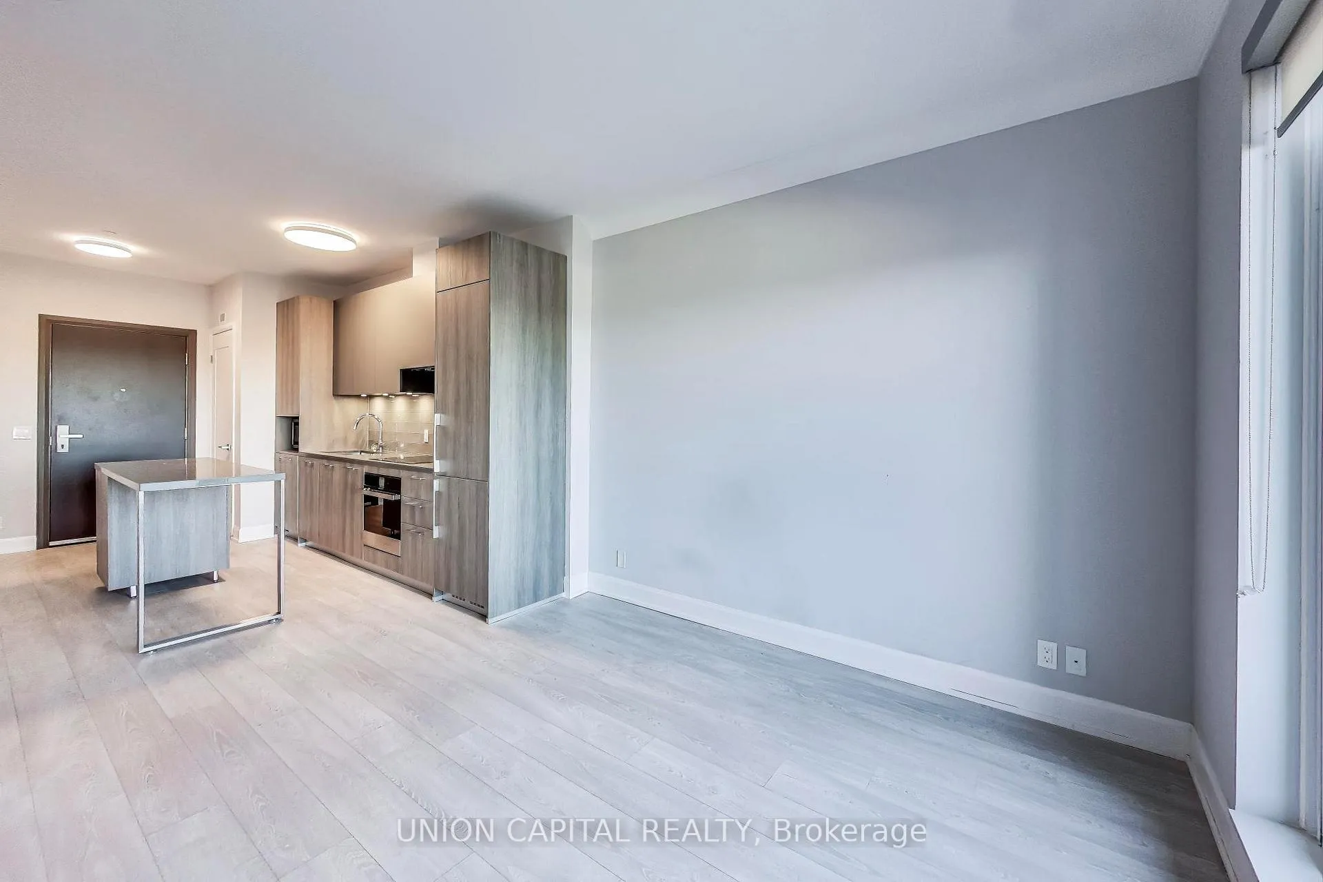 Photo 6 of Unit 1012, 38 Water Walk Drive, Markham, Unionville — HOMEH