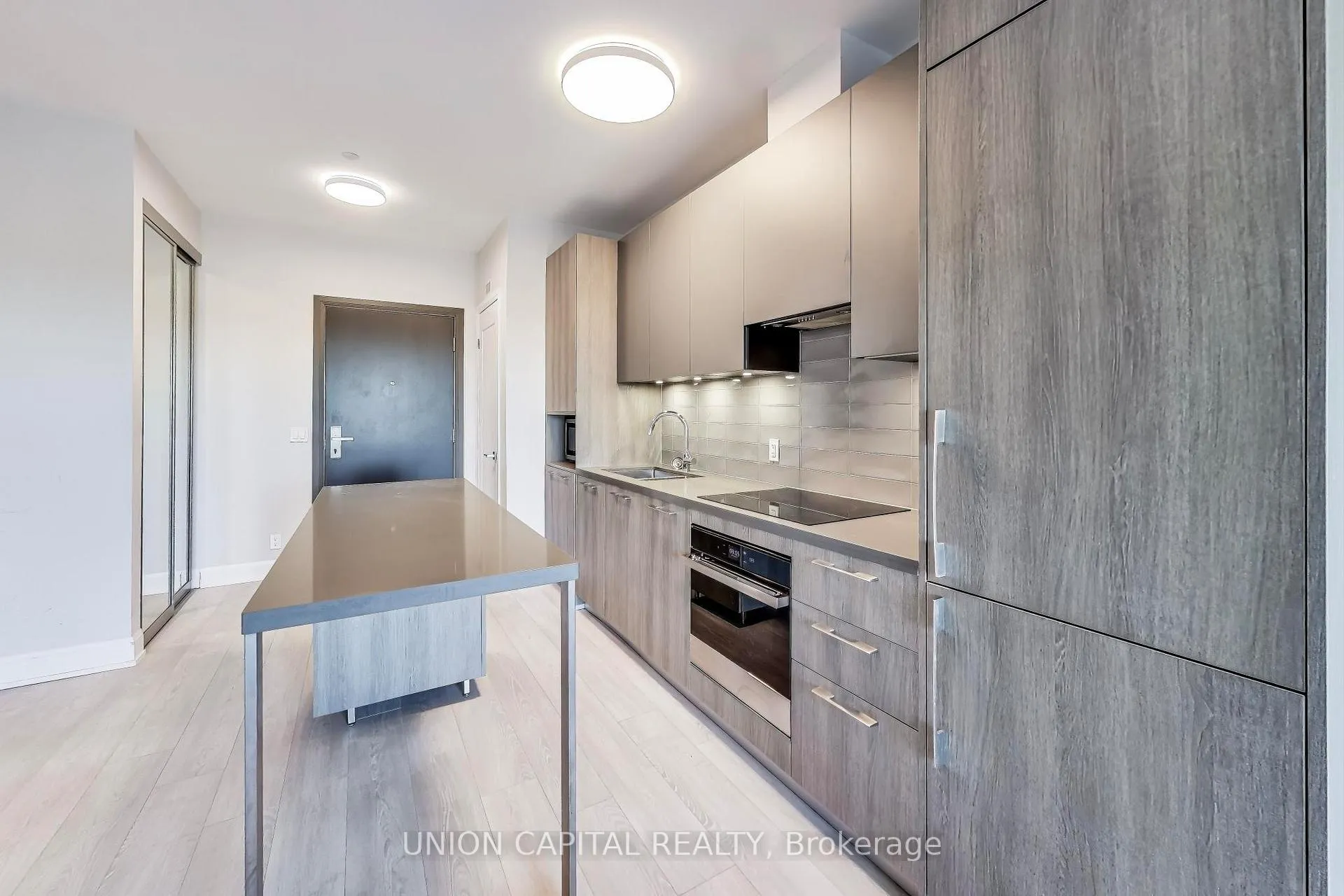 Photo 8 of Unit 1012, 38 Water Walk Drive, Markham, Unionville — HOMEH