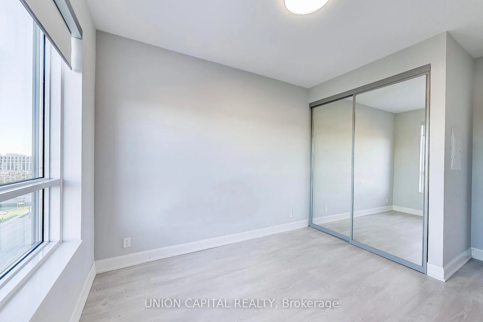 Photo 10 of Unit 1012, 38 Water Walk Drive, Markham, Unionville — HOMEH
