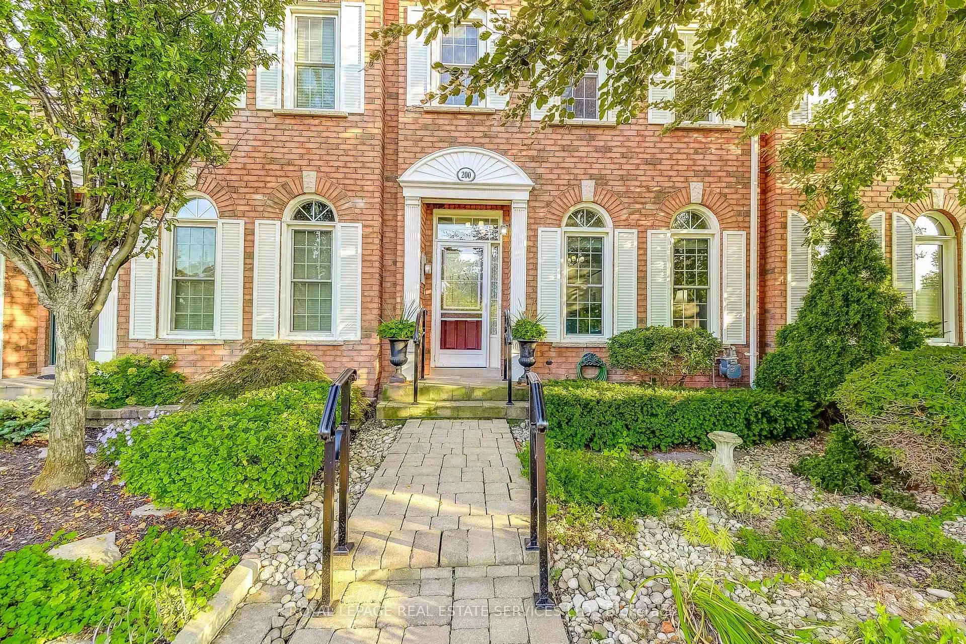 Photo 5 of 200 Glenashton Drive, Oakville, River Oaks — HOMEH