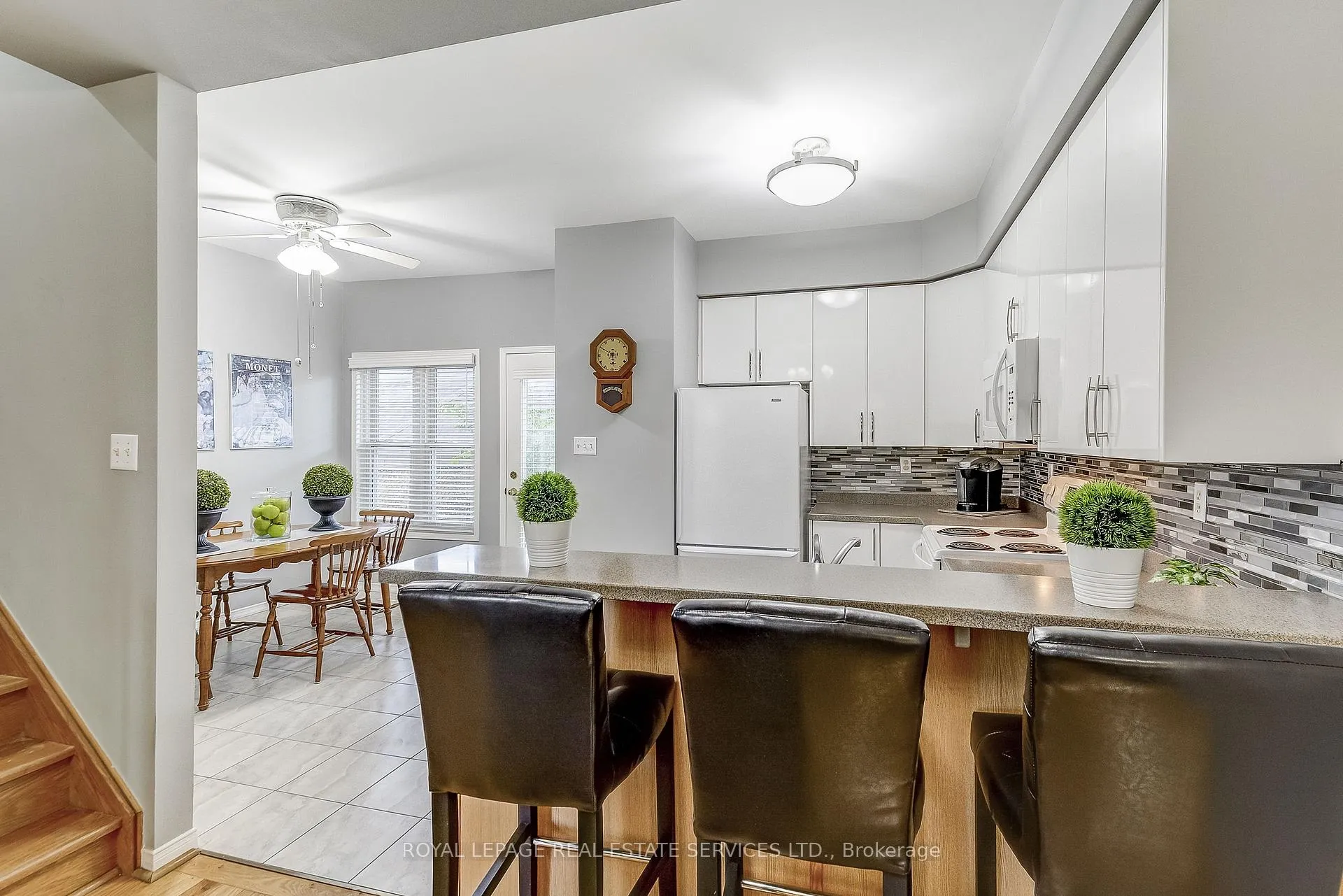 Photo 21 of 200 Glenashton Drive, Oakville, River Oaks — HOMEH
