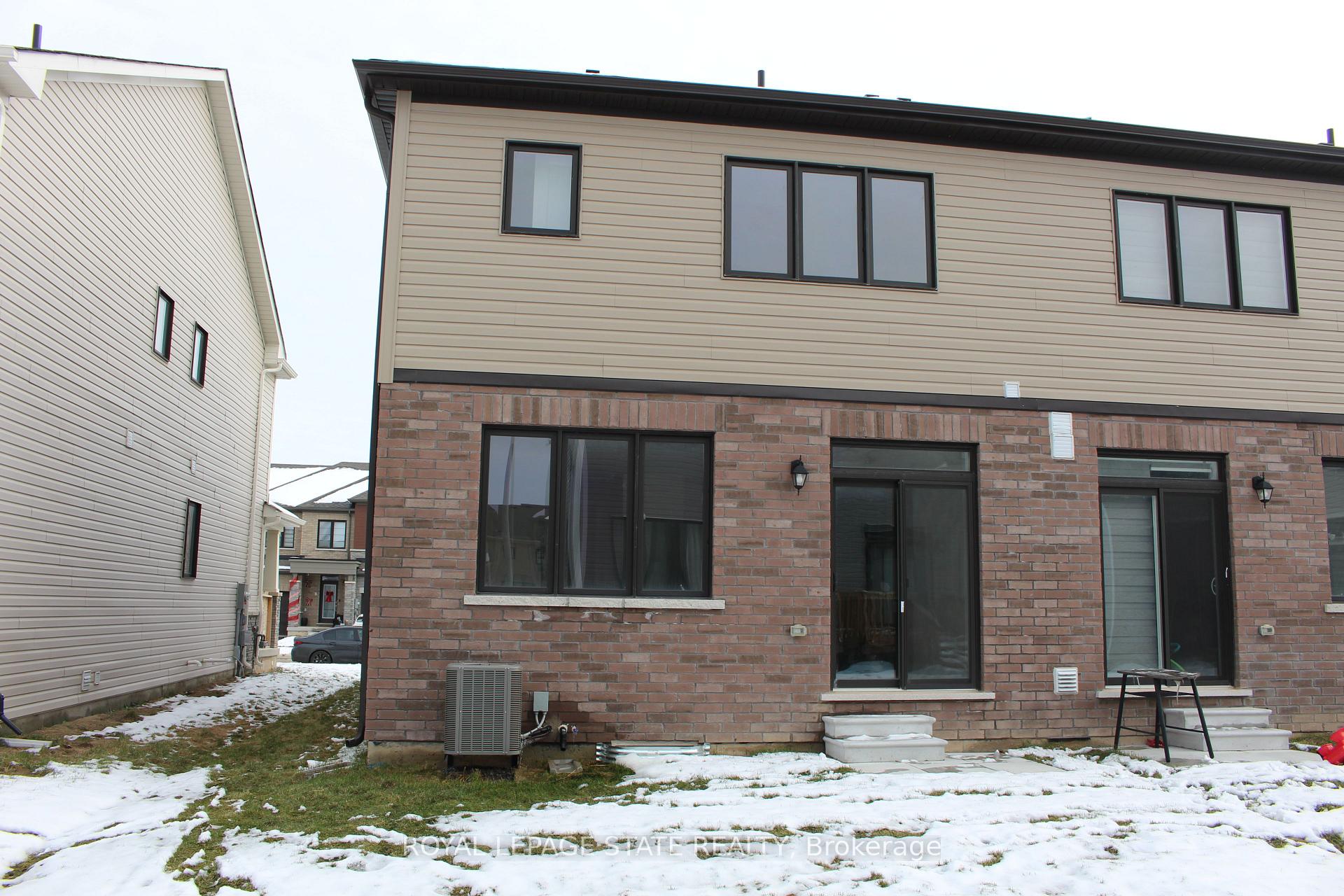 Photo 3 of 15 Lavender Road, Thorold, Hurricane/Merrittville — HOMEH