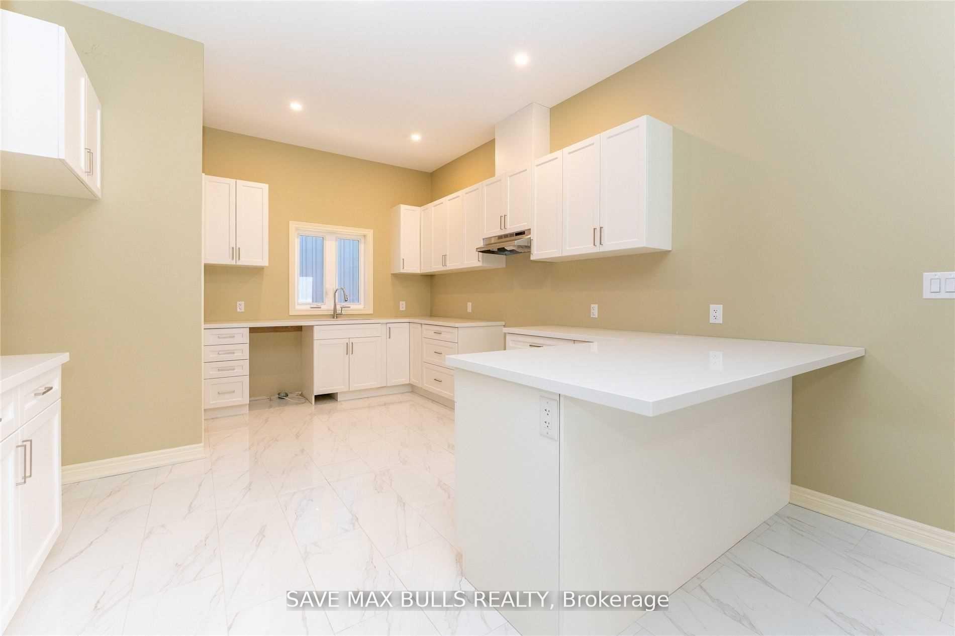 Photo 11 of 50 Ivy Crescent, Thorold, Confederation Heights — HOMEH