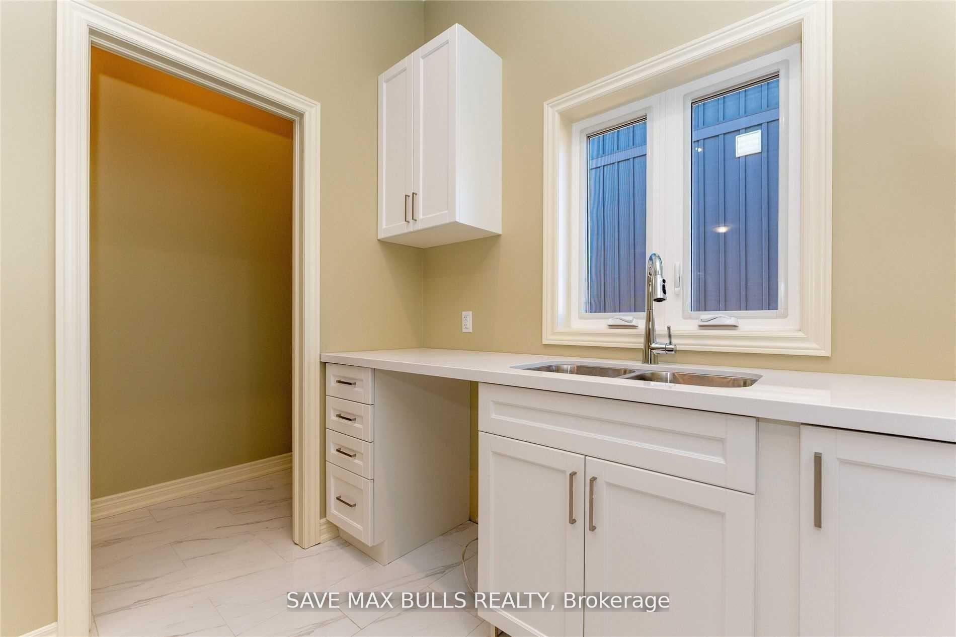 Photo 13 of 50 Ivy Crescent, Thorold, Confederation Heights — HOMEH