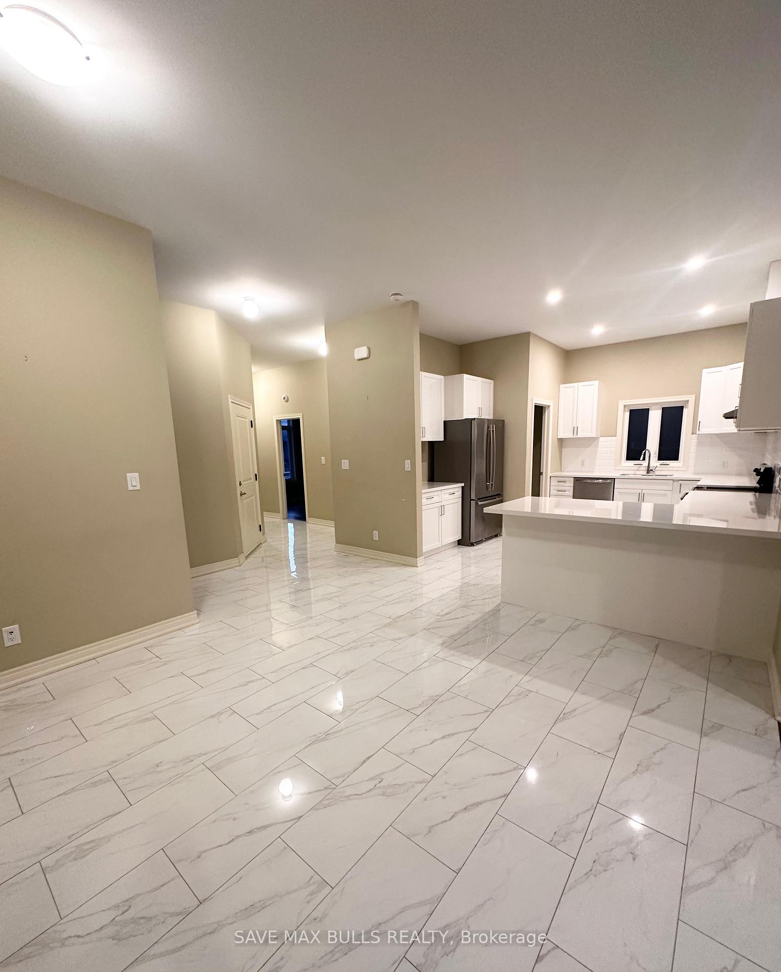 Photo 15 of 50 Ivy Crescent, Thorold, Confederation Heights — HOMEH