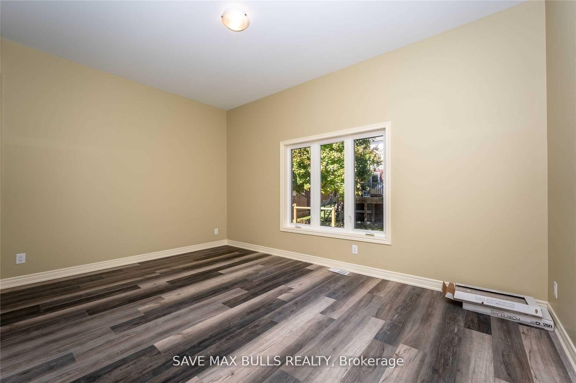 Photo 16 of 50 Ivy Crescent, Thorold, Confederation Heights — HOMEH