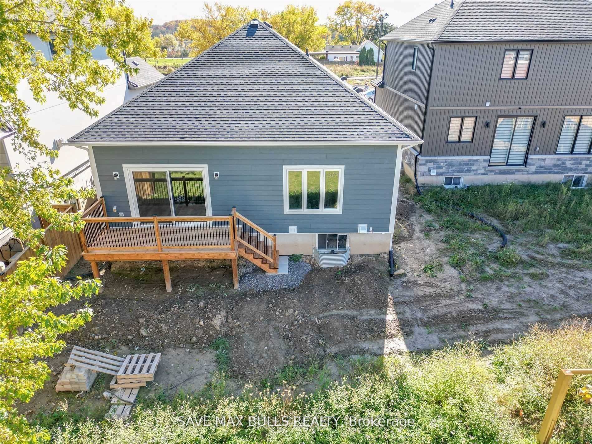 Photo 35 of 50 Ivy Crescent, Thorold, Confederation Heights — HOMEH
