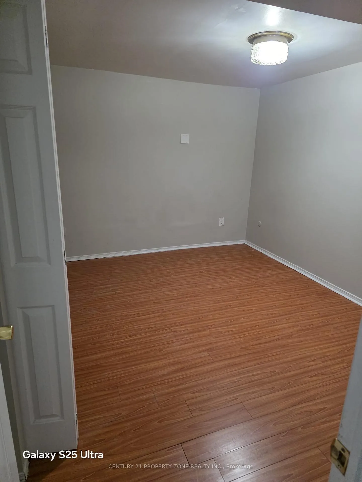 Photo 7 of 432 Rutherford Road N, Brampton, Madoc — HOMEH
