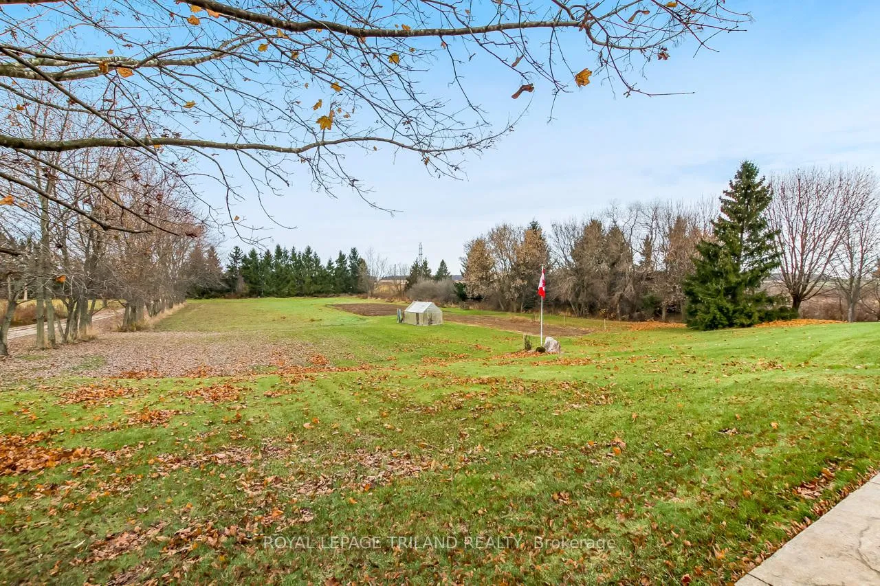 Photo 2 of 25941 Argyle Line, West Elgin, Rural West Elgin — HOMEH