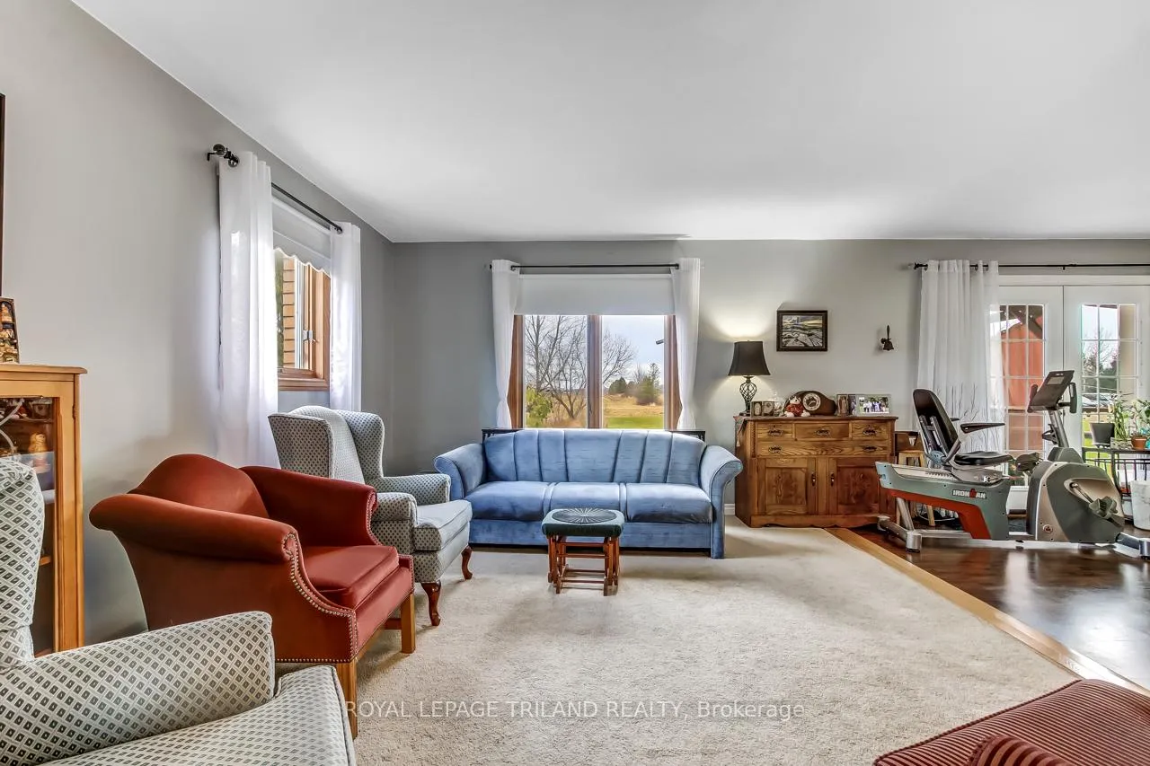 Photo 6 of 25941 Argyle Line, West Elgin, Rural West Elgin — HOMEH