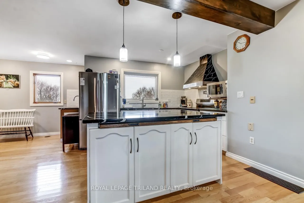 Photo 10 of 25941 Argyle Line, West Elgin, Rural West Elgin — HOMEH