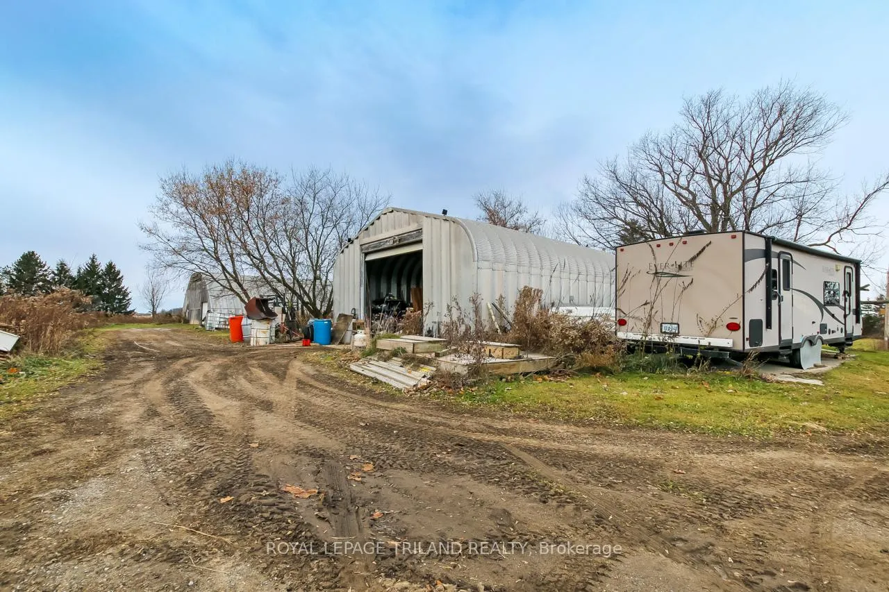 Photo 33 of 25941 Argyle Line, West Elgin, Rural West Elgin — HOMEH