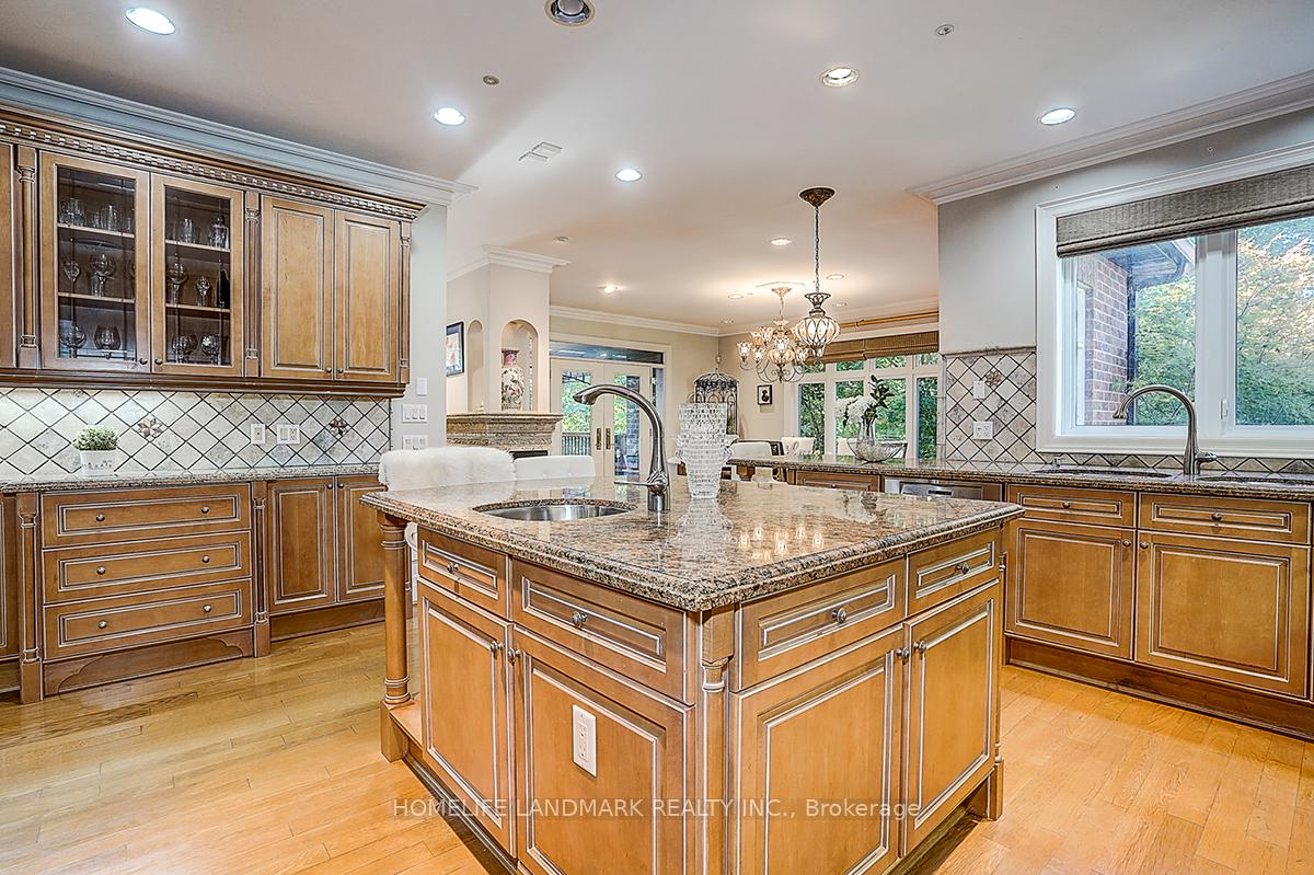 Photo 18 of 86 Muzich Place, Vaughan, East Woodbridge — HOMEH