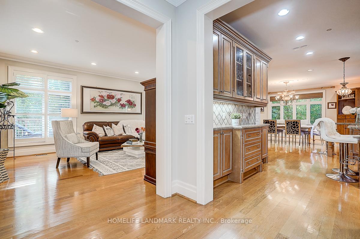 Photo 17 of 86 Muzich Place, Vaughan, East Woodbridge — HOMEH