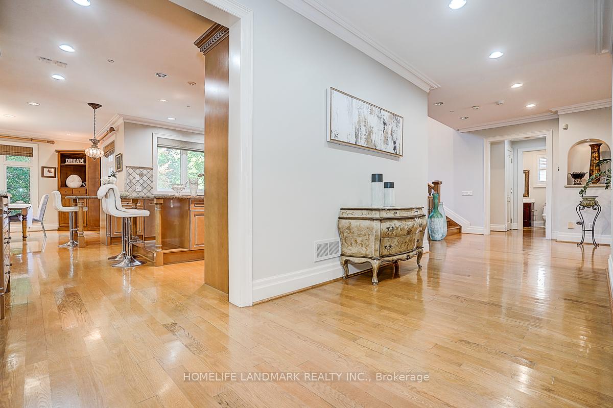 Photo 21 of 86 Muzich Place, Vaughan, East Woodbridge — HOMEH