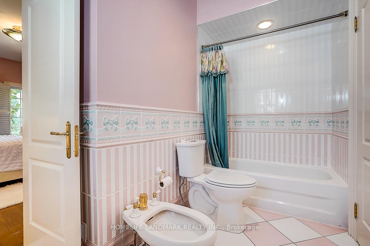 Photo 35 of 86 Muzich Place, Vaughan, East Woodbridge — HOMEH