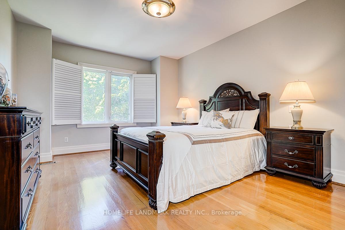 Photo 37 of 86 Muzich Place, Vaughan, East Woodbridge — HOMEH
