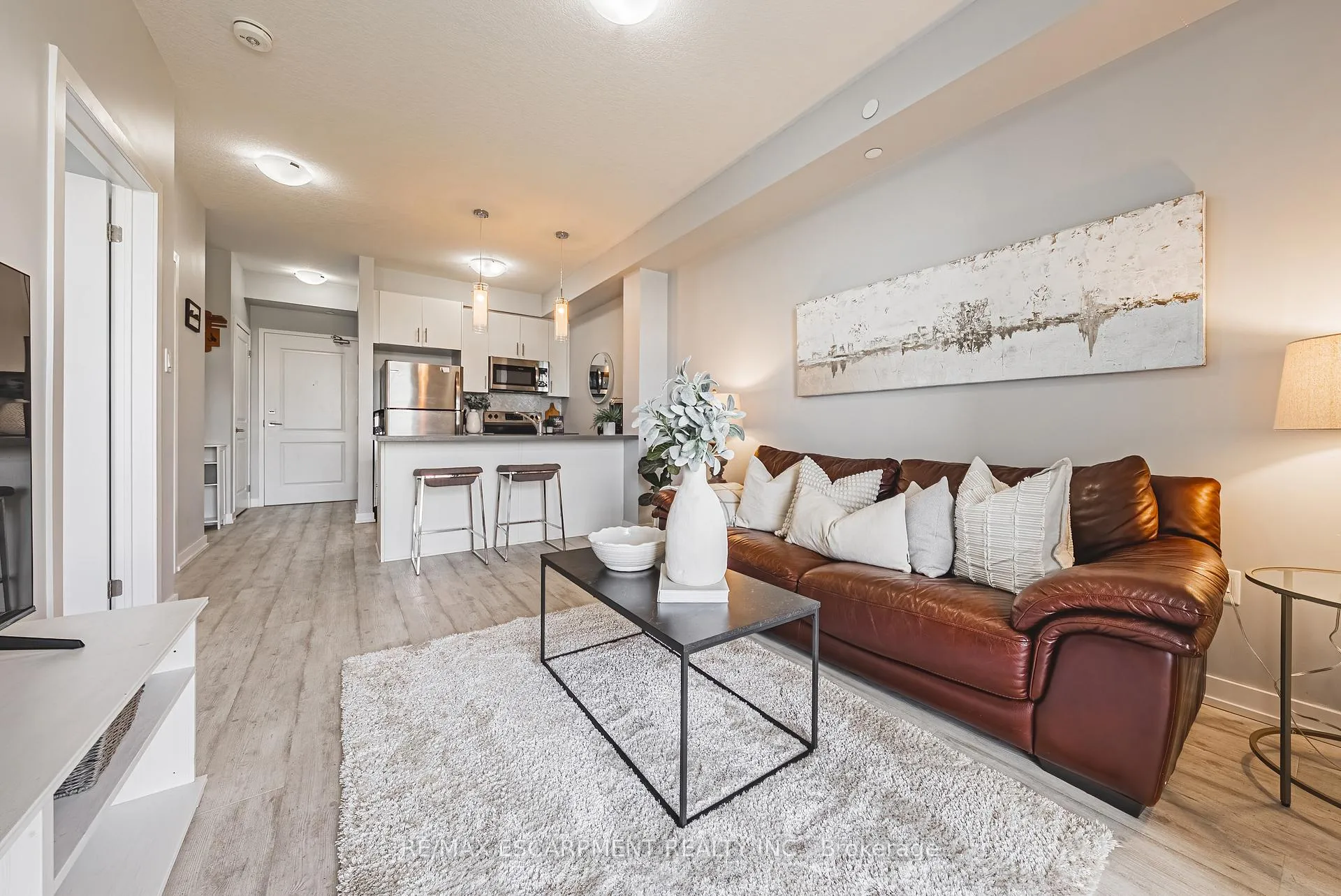 Photo 8 of Unit 428, 125 Shoreview Place, Hamilton, Lakeshore — HOMEH
