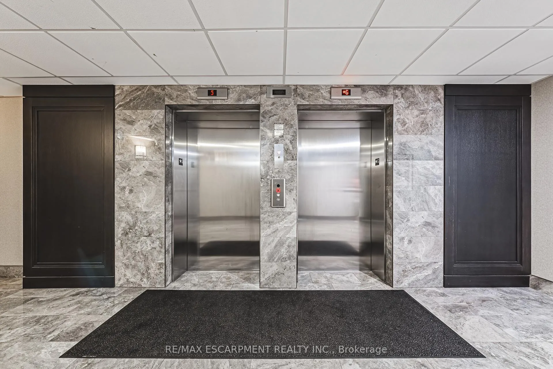 Photo 21 of Unit 428, 125 Shoreview Place, Hamilton, Lakeshore — HOMEH