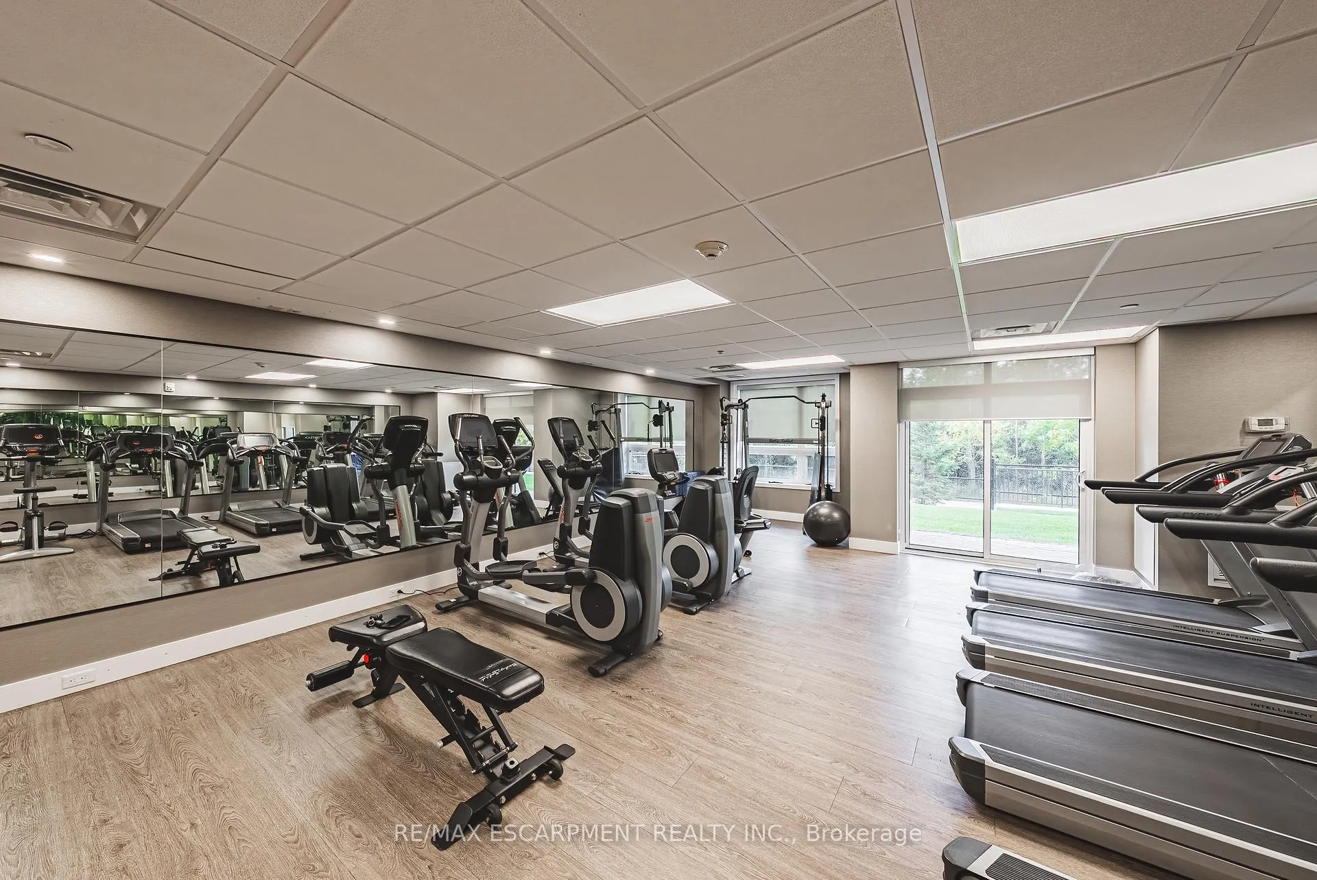 Photo 25 of Unit 428, 125 Shoreview Place, Hamilton, Lakeshore — HOMEH