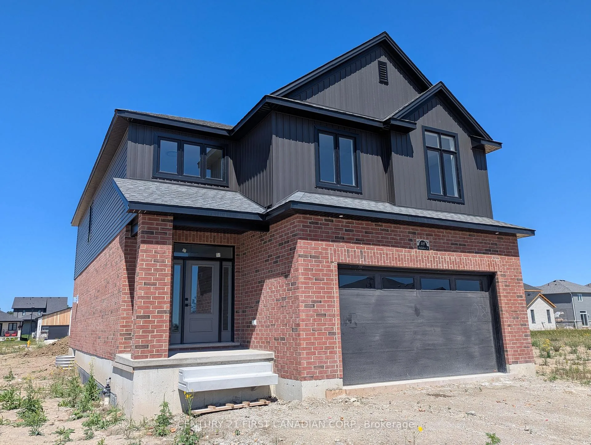 Photo 3 of 105 Sheldabren Street, North Middlesex, Ailsa Craig — HOMEH
