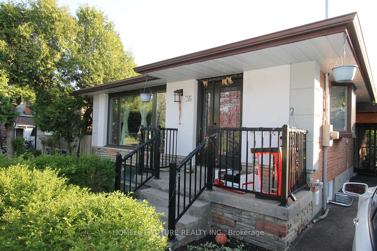 Front of 36 Baybrook Crescent
