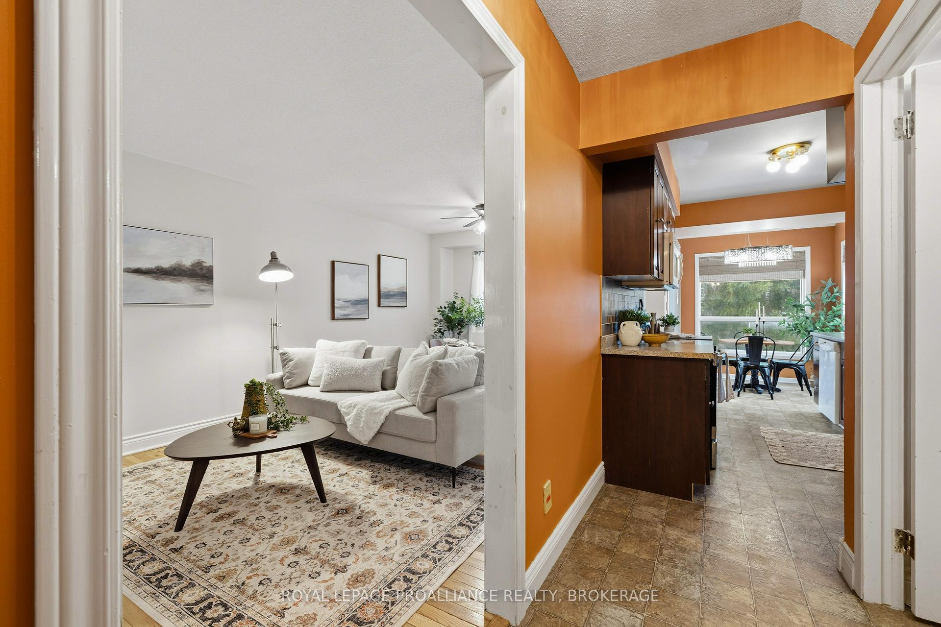 Photo 7 of 896 Muirfield Crescent, Kingston, East Gardiners Rd — HOMEH