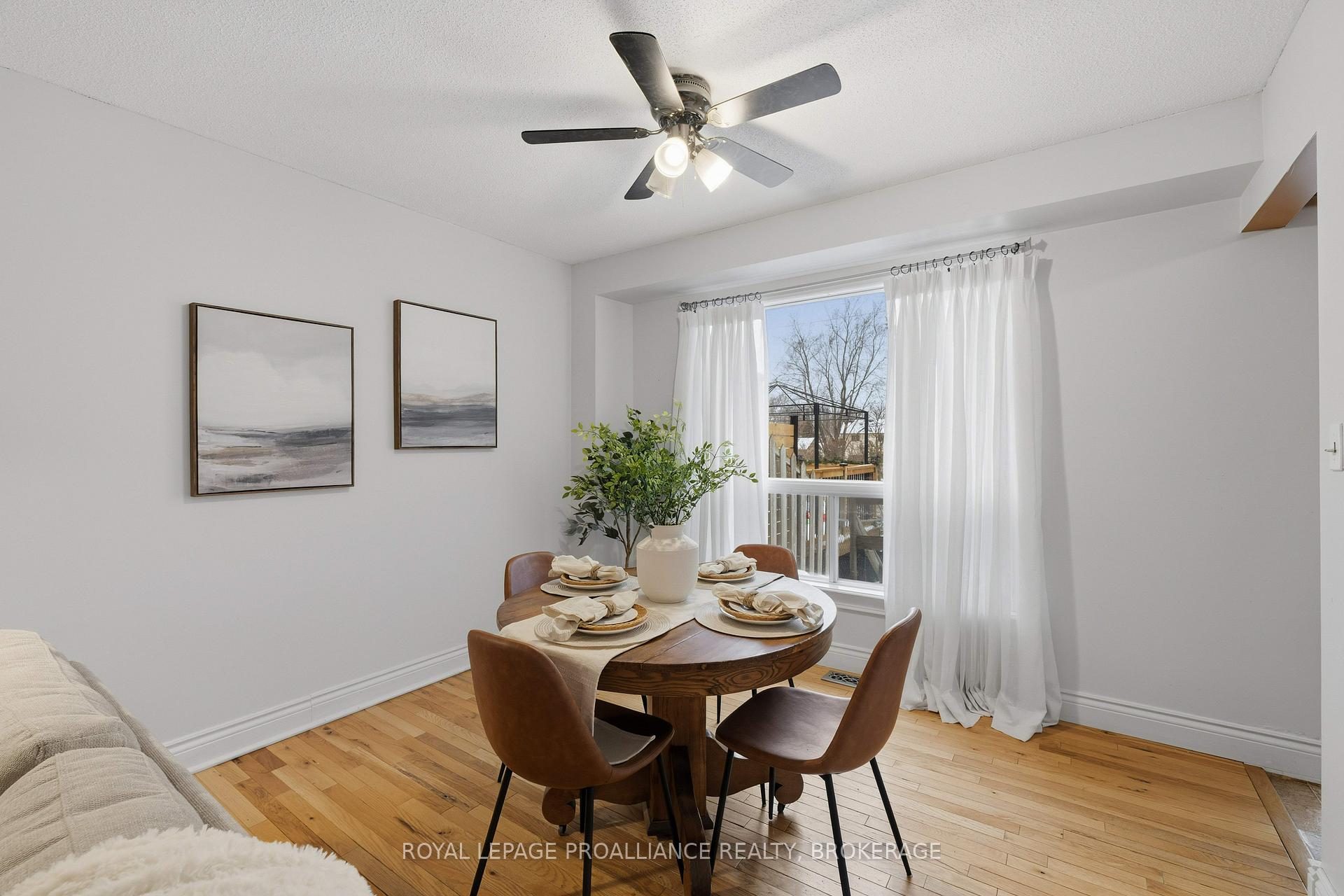 Photo 26 of 896 Muirfield Crescent, Kingston, East Gardiners Rd — HOMEH