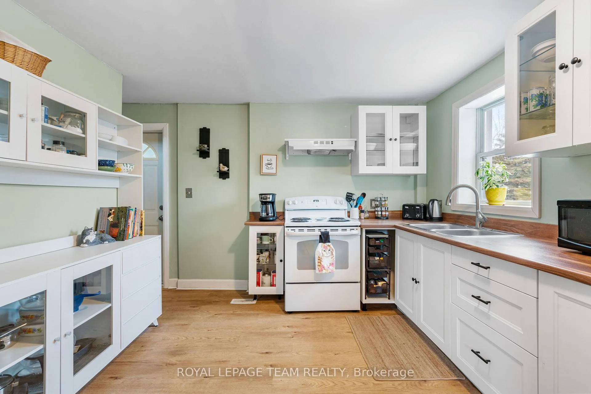 Photo 7 of 11509 Queen Street, North Dundas, North Dundas (Mountain) Twp — HOMEH