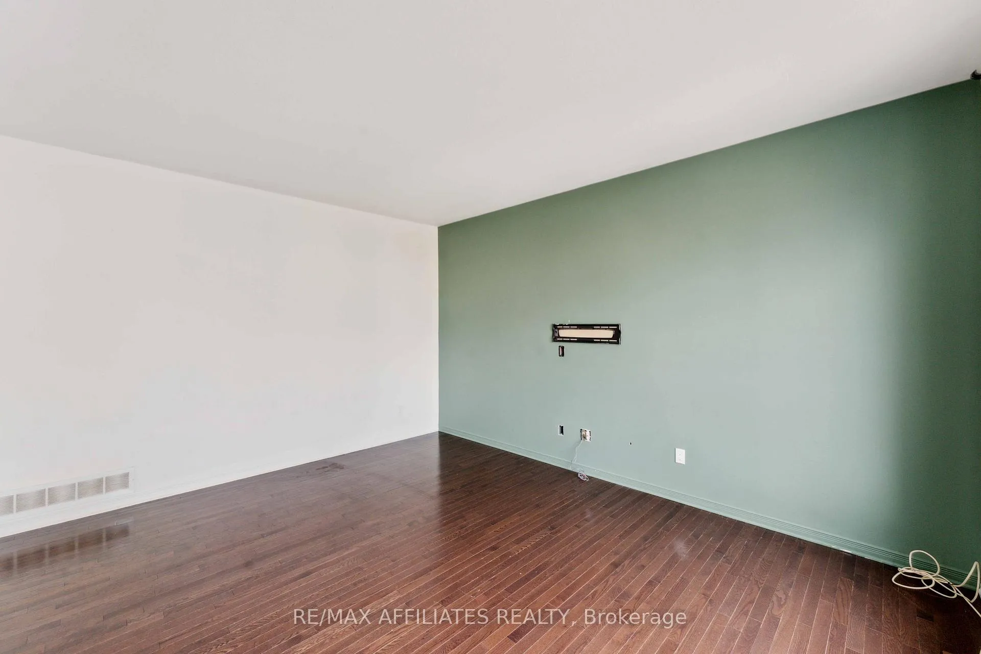 Photo 14 of 59 Baywood Drive, Ottawa, Stittsville (South) — HOMEH