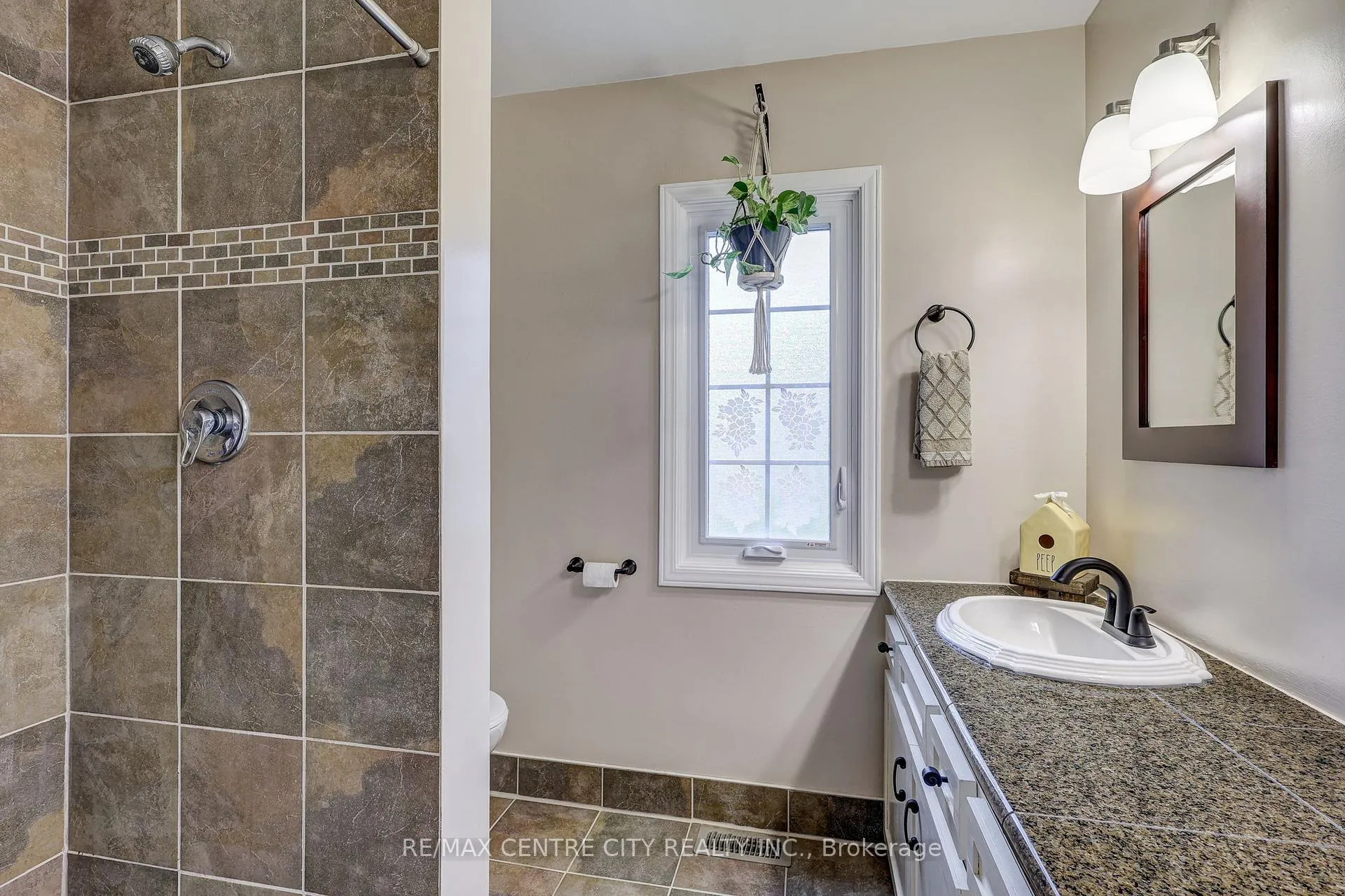 Photo 16 of 9255 West Street, Bayham, Straffordville — HOMEH