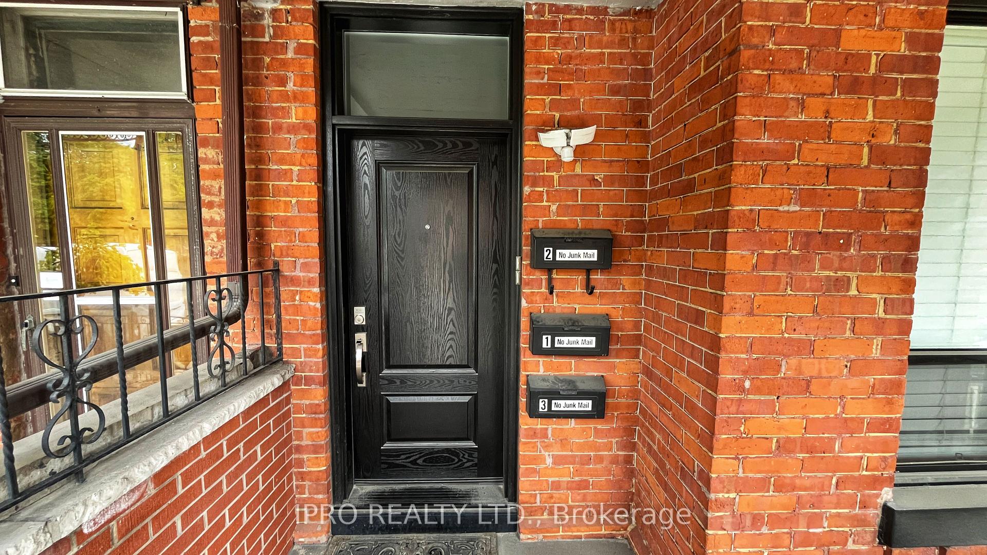 Photo 3 of Unit 2-Main, 471 Ossington Avenue, Toronto, Palmerston-Little Italy — HOMEH