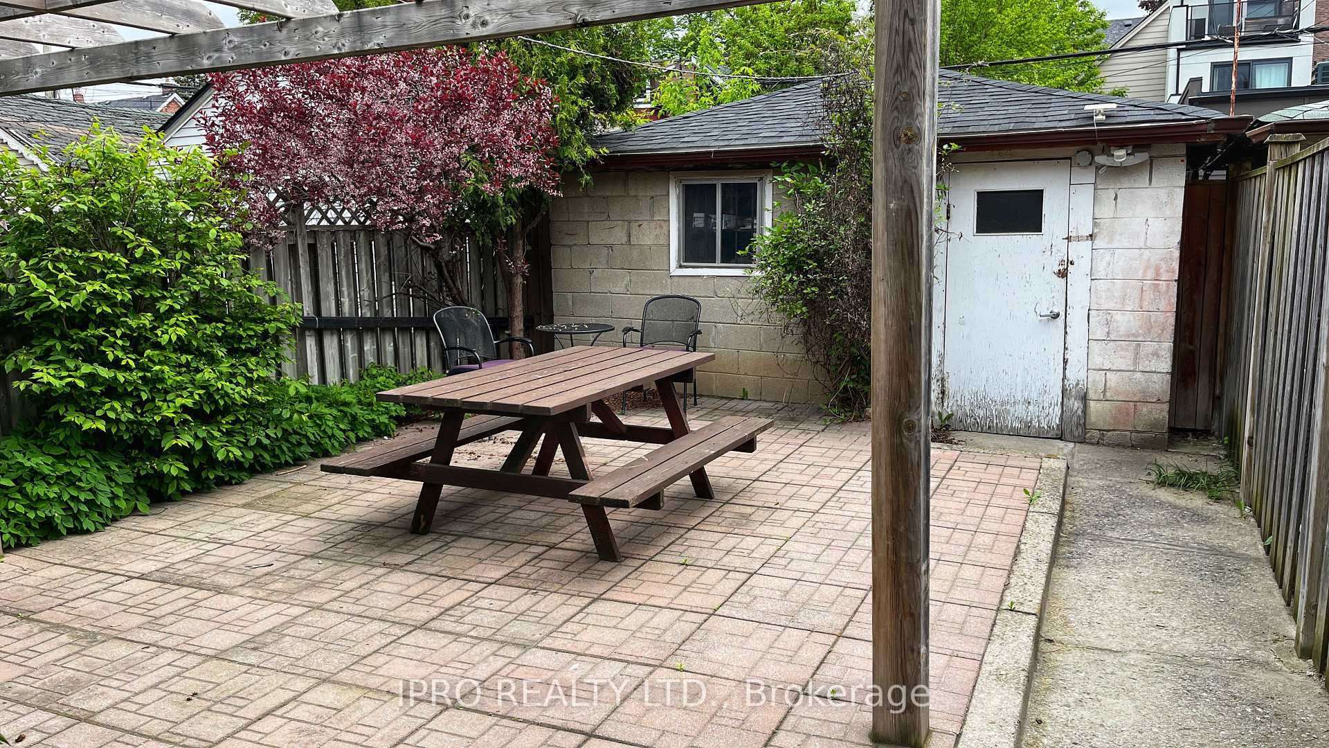 Photo 11 of Unit 2-Main, 471 Ossington Avenue, Toronto, Palmerston-Little Italy — HOMEH
