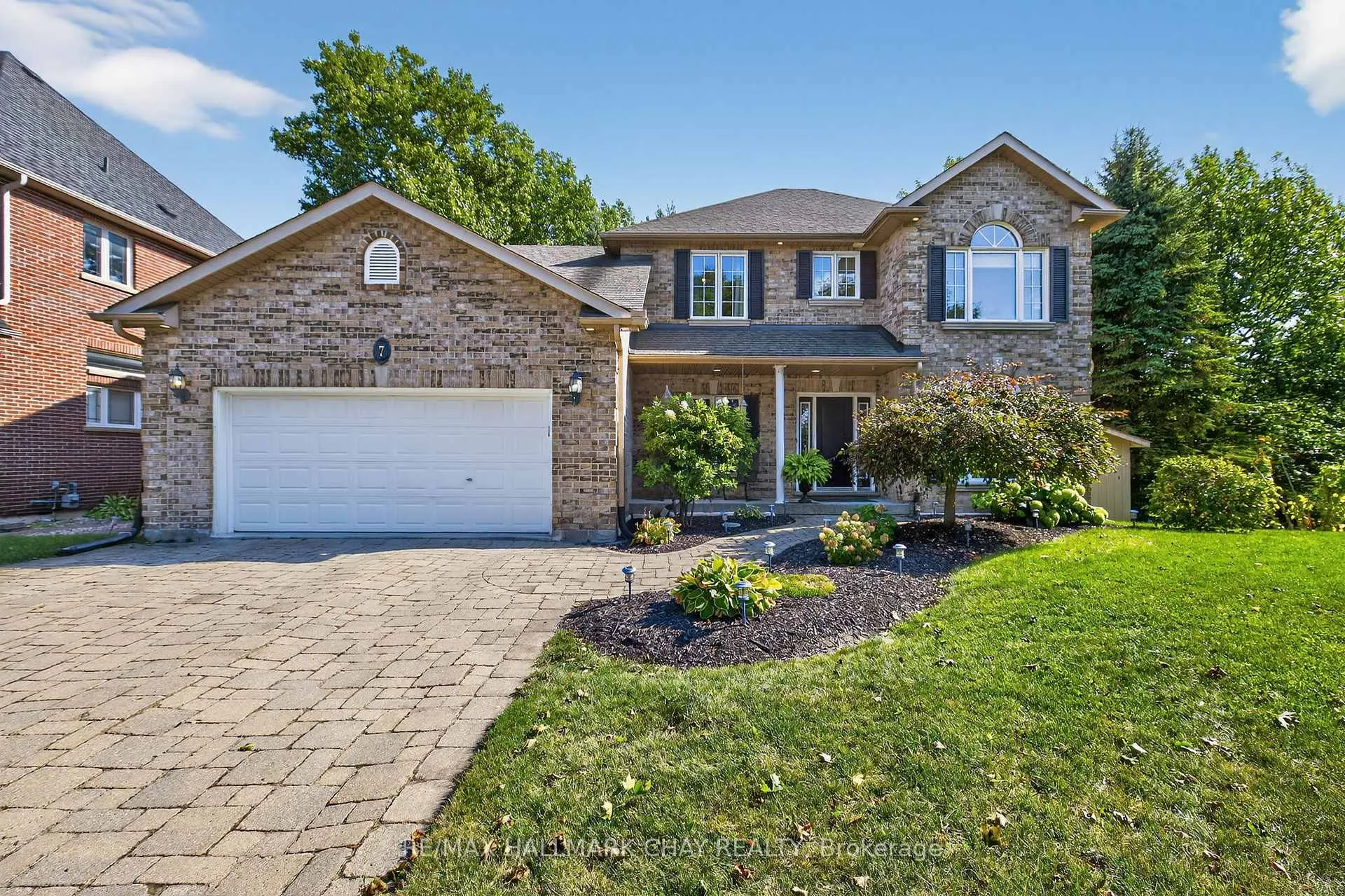 Photo 1 of 7 Porcupine Circle, Barrie, Ardagh — HOMEH