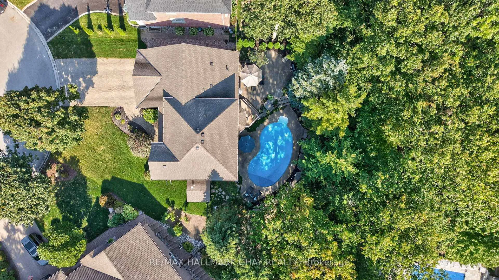 Photo 44 of 7 Porcupine Circle, Barrie, Ardagh — HOMEH
