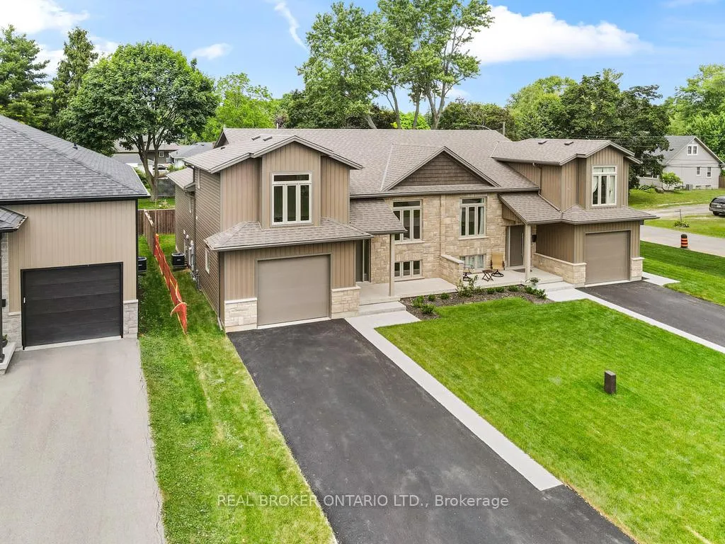 Photo 2 of 44 Topham Boulevard, Welland, N. Welland — HOMEH