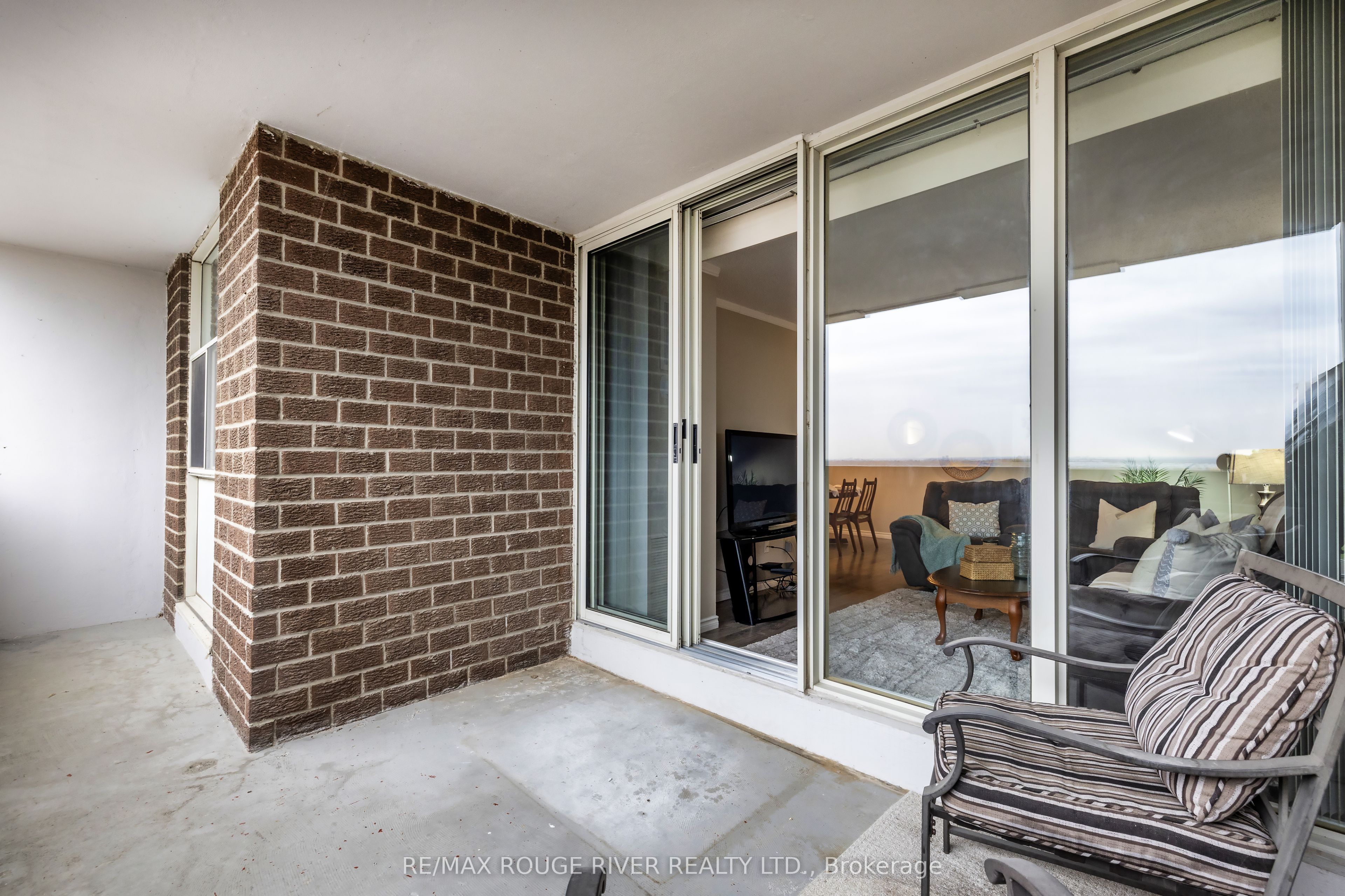 Photo 43 of Unit 1109, 44 Falby Court, Ajax, South East — HOMEH