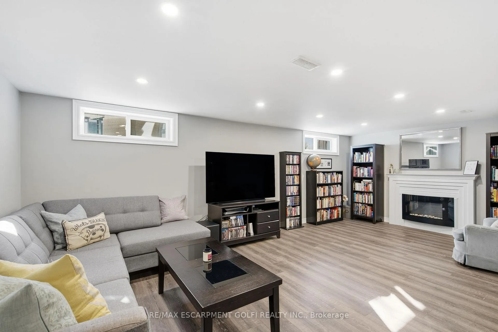Photo 19 of 146 Lavina Crescent, Hamilton, Mountview — HOMEH