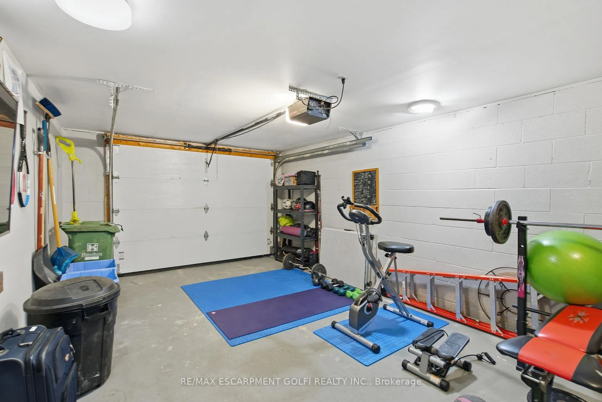 Photo 24 of 146 Lavina Crescent, Hamilton, Mountview — HOMEH