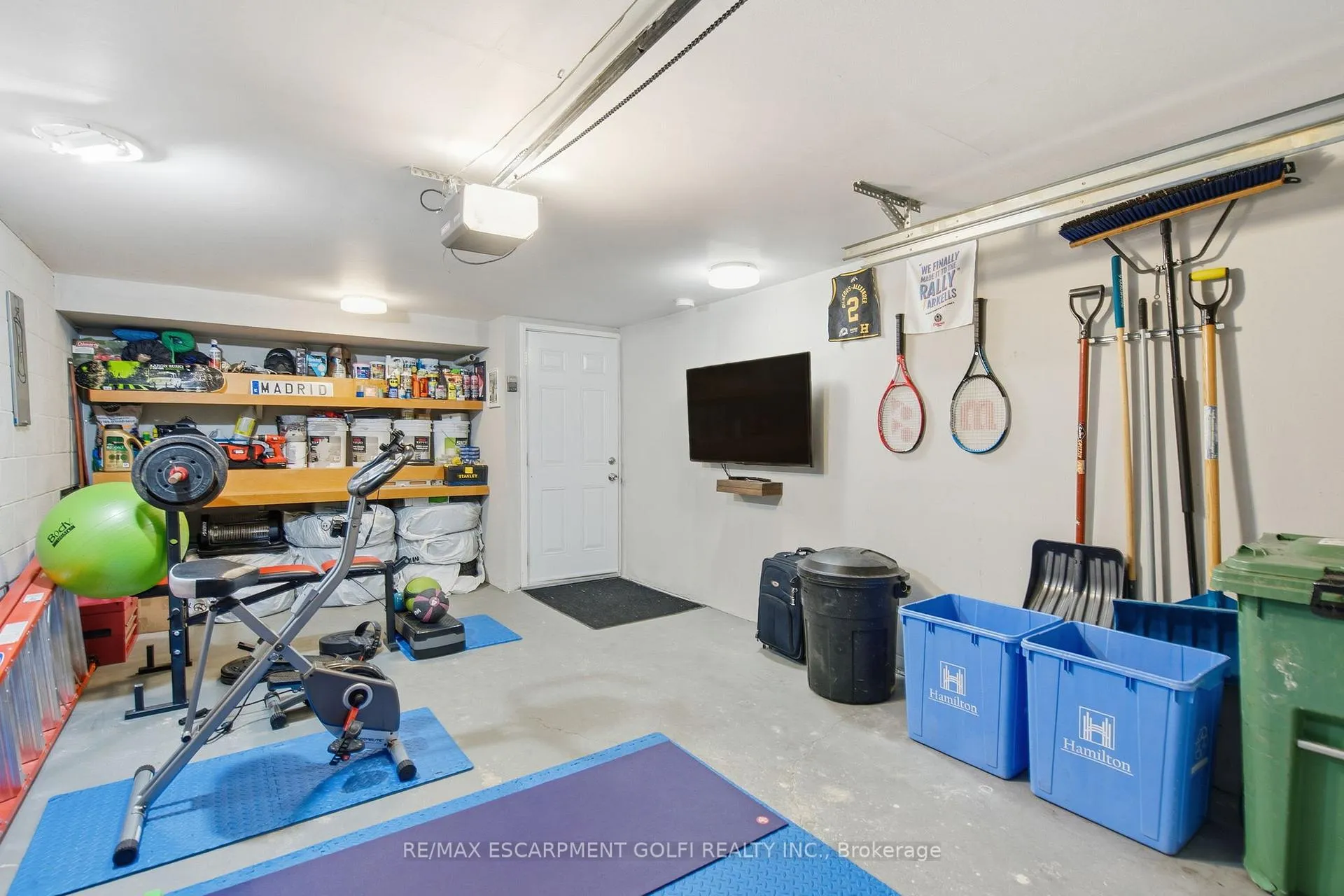 Photo 25 of 146 Lavina Crescent, Hamilton, Mountview — HOMEH