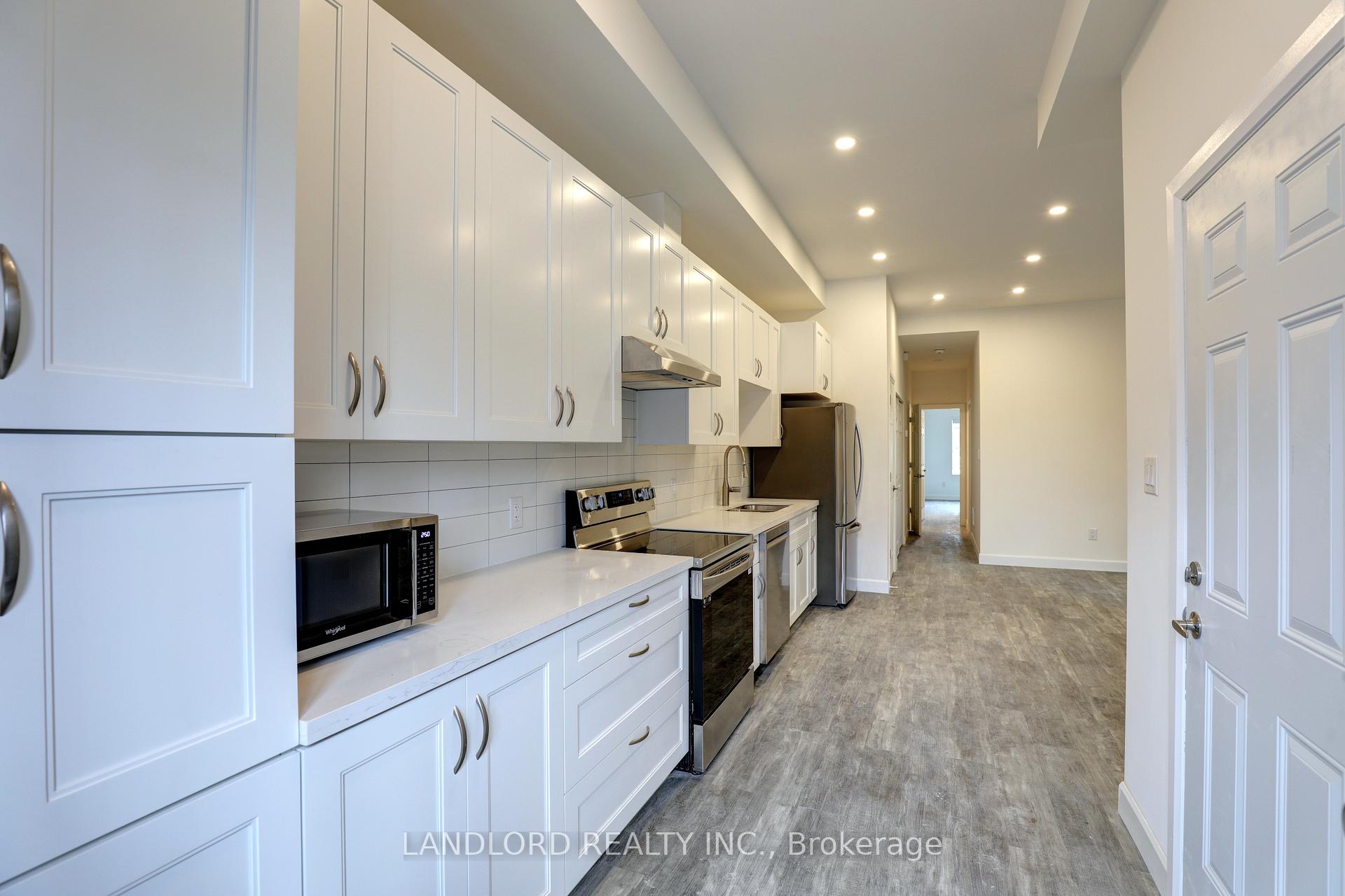 Photo 2 of Unit C, 620 Bathurst Street, Toronto, Palmerston-Little Italy — HOMEH
