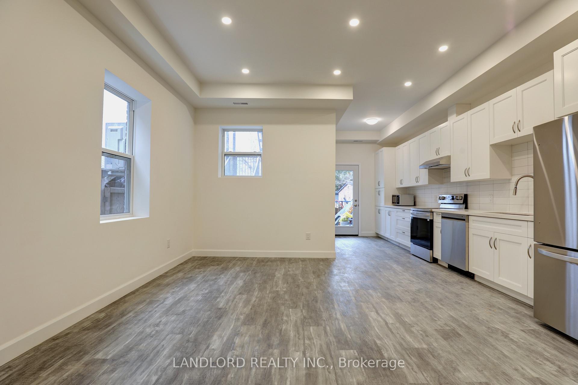 Photo 13 of Unit C, 620 Bathurst Street, Toronto, Palmerston-Little Italy — HOMEH