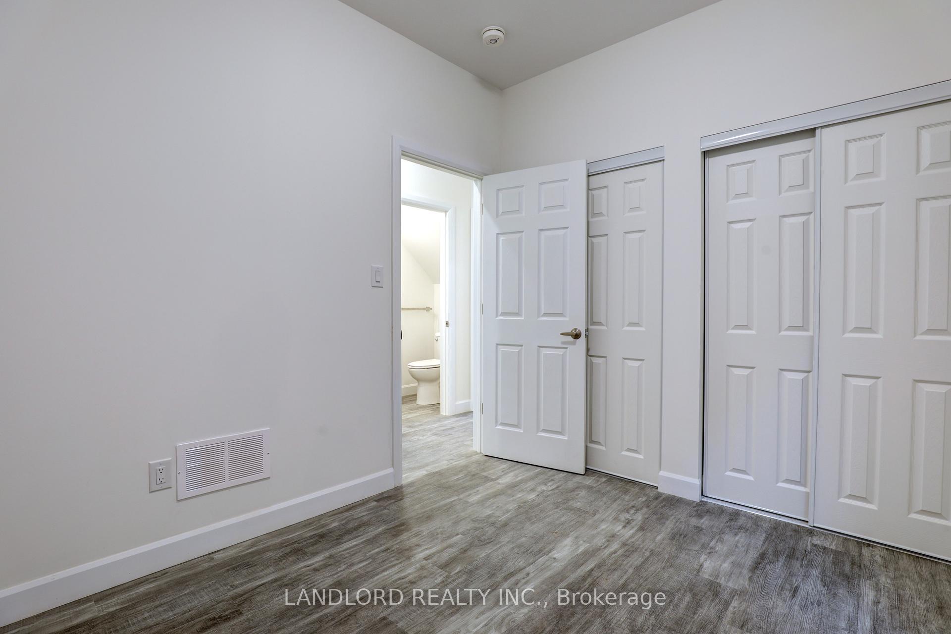 Photo 18 of Unit C, 620 Bathurst Street, Toronto, Palmerston-Little Italy — HOMEH