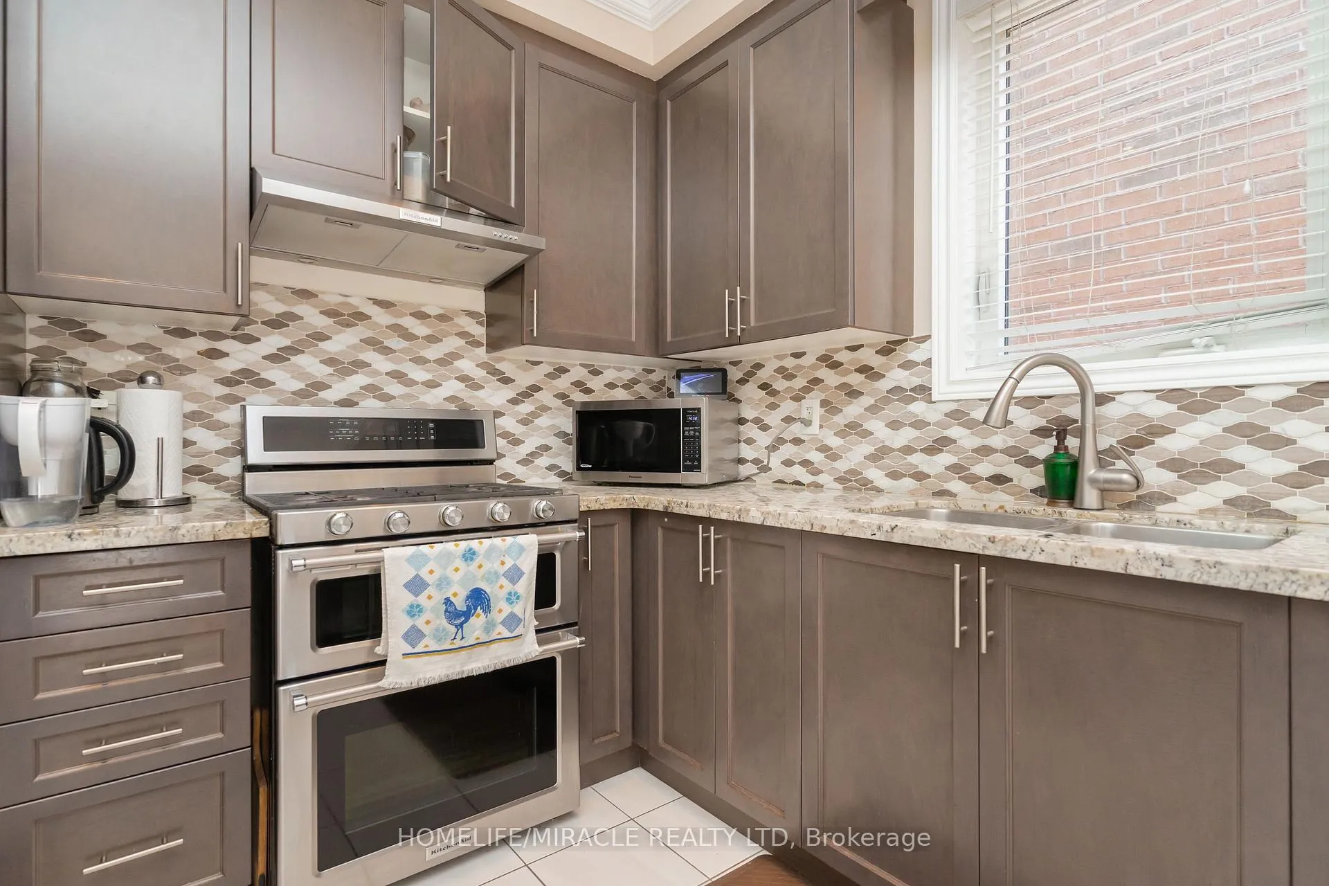 Photo 12 of 516 Vellore Woods Boulevard, Vaughan, Vellore Village — HOMEH