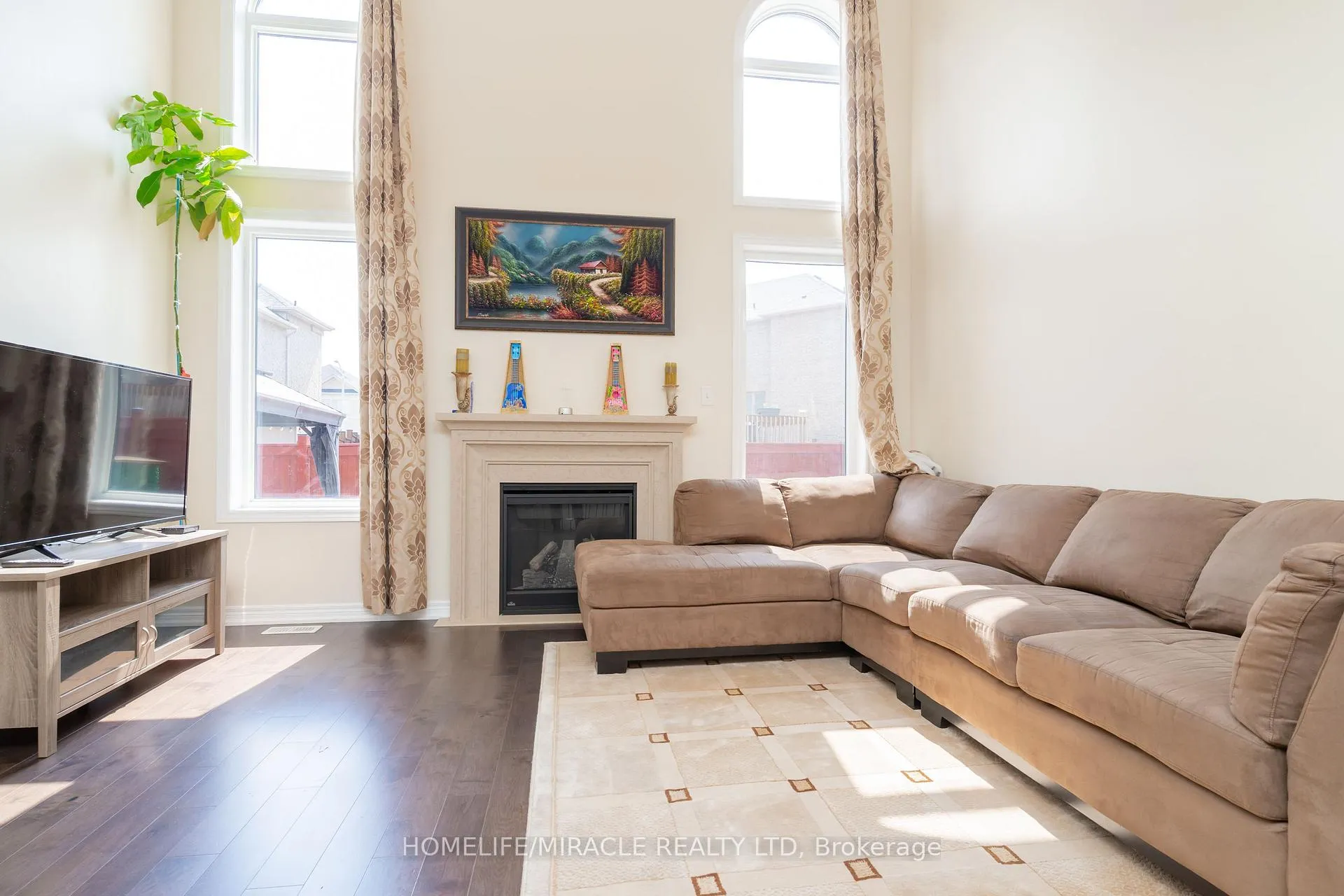 Photo 18 of 516 Vellore Woods Boulevard, Vaughan, Vellore Village — HOMEH