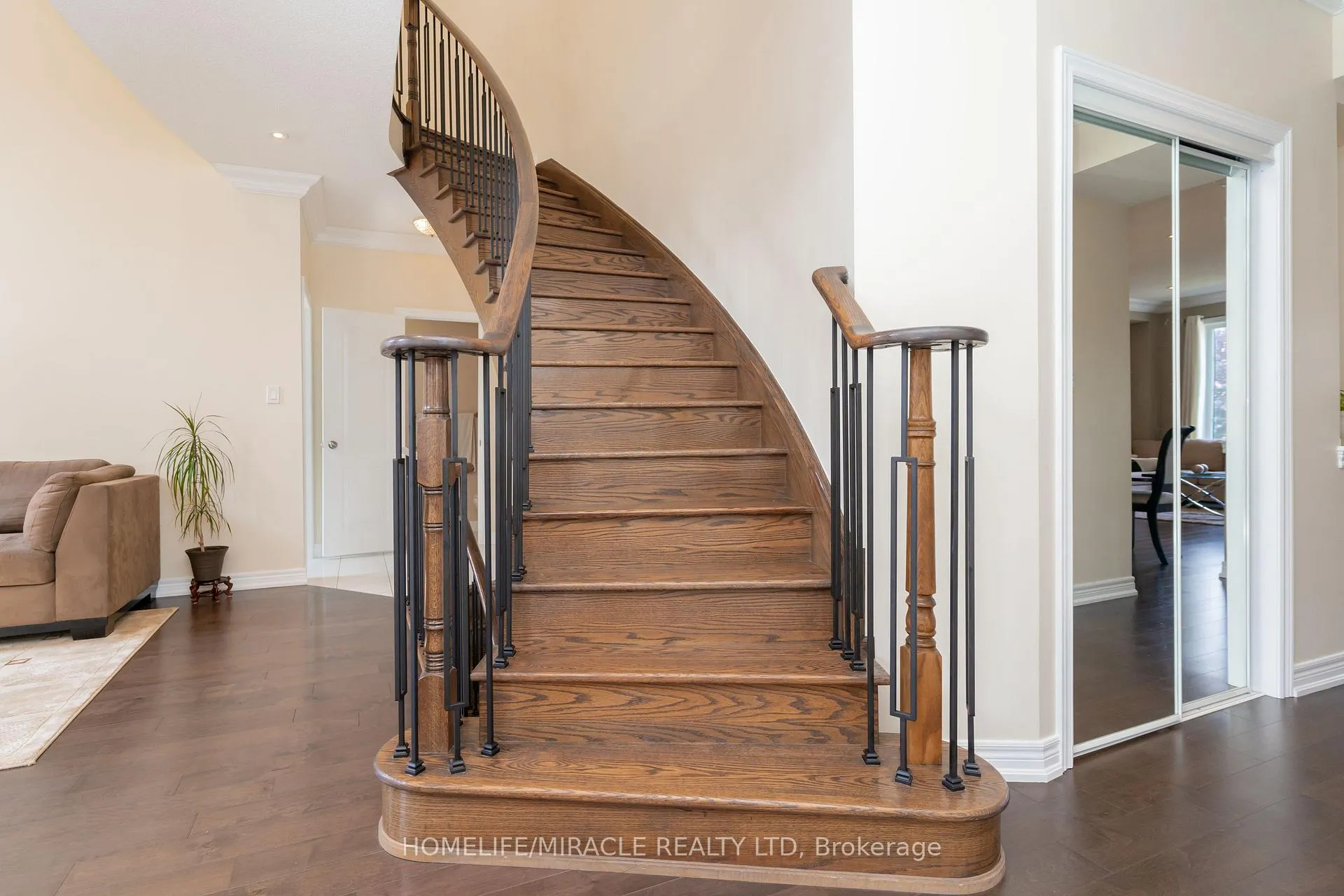 Photo 22 of 516 Vellore Woods Boulevard, Vaughan, Vellore Village — HOMEH